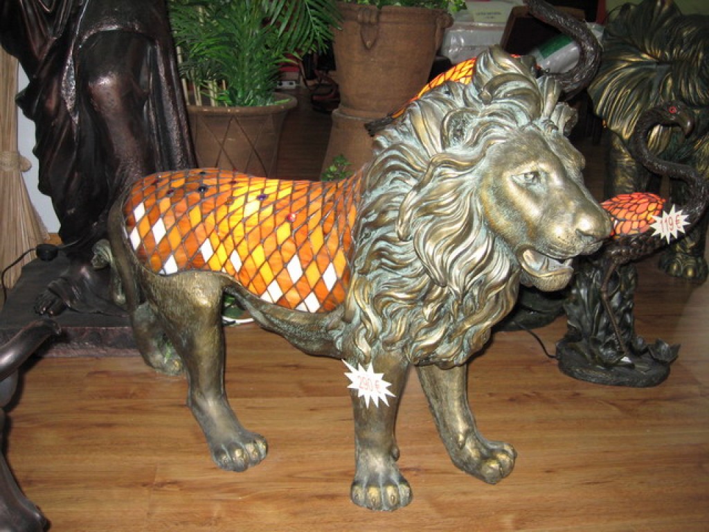 LÁMPARA LEÓN EXPODIRECT